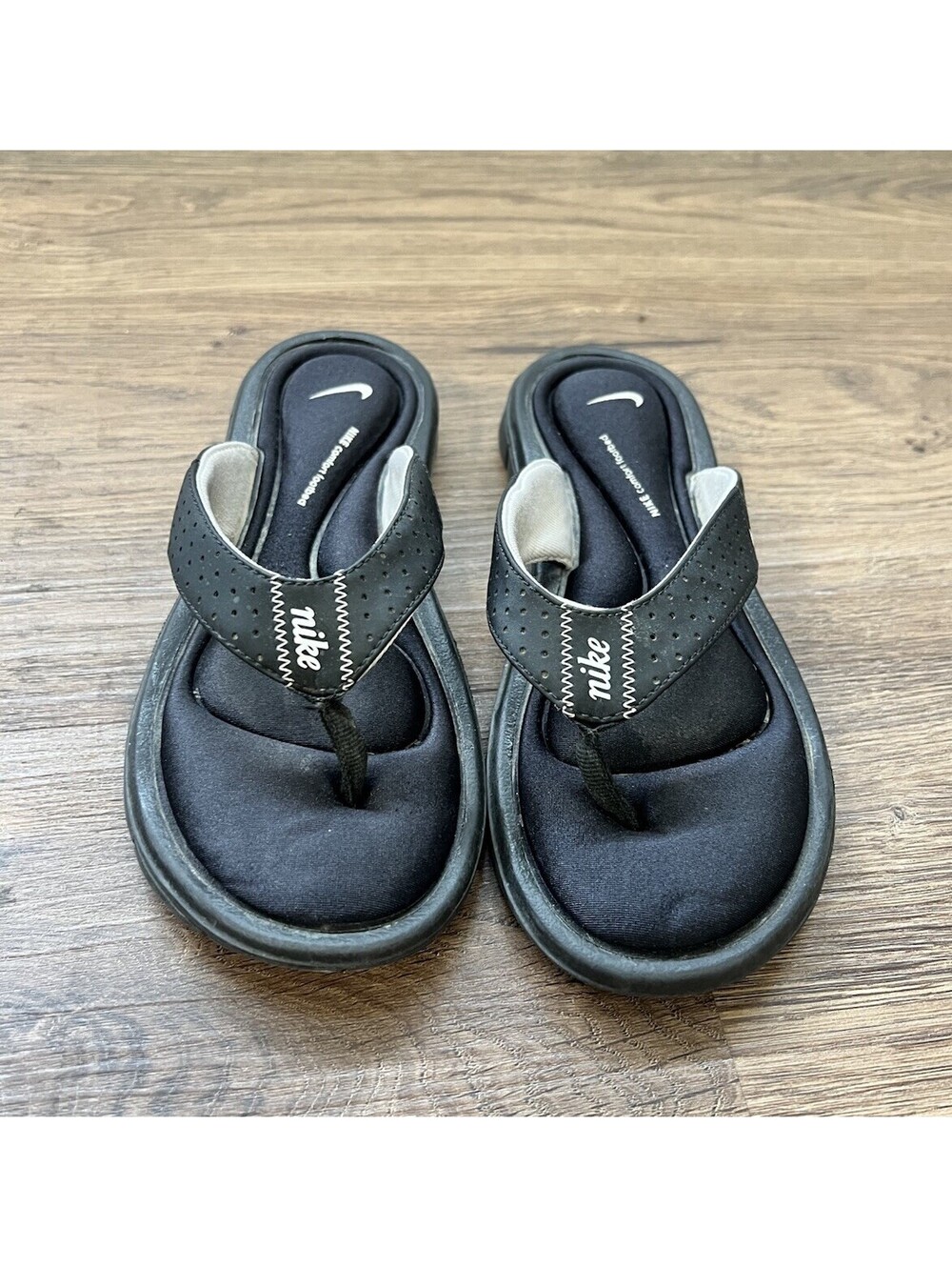 Nike Comfort 2000s Flip Flops Womens Size 6 Black Strap Thong